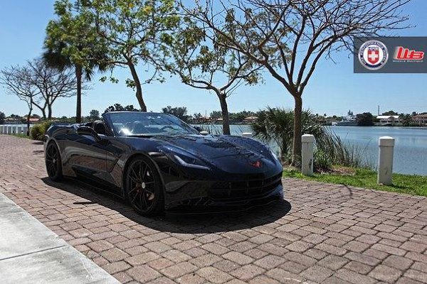 Chevrolet Corvette (C7) on HRE P104 Wheels.