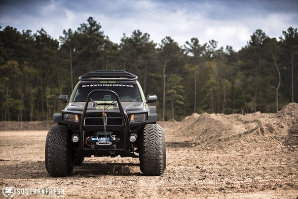 Polar Expedition Toyota Tacoma - 3