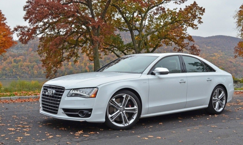 Audi S8