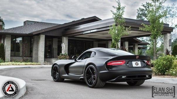 Dodge Viper - 6