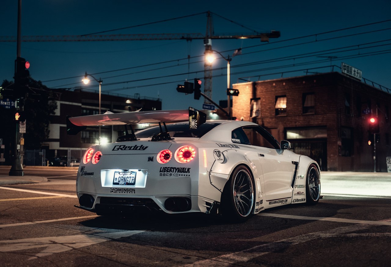 Nissan GT-R