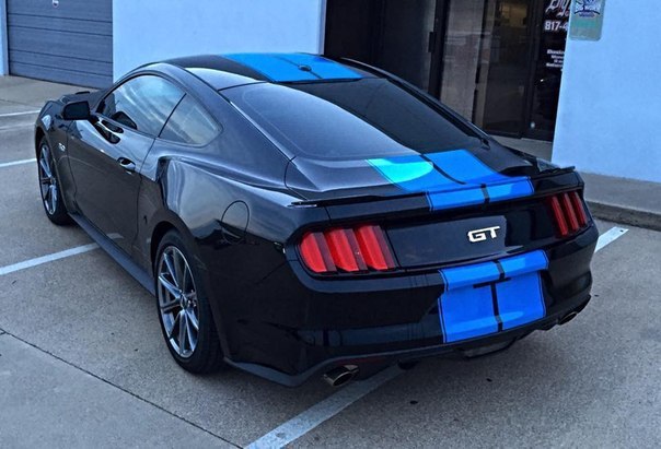 Ford Mustang GT Fastback - 6