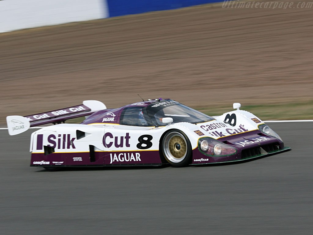 Jaguar XJR-12.