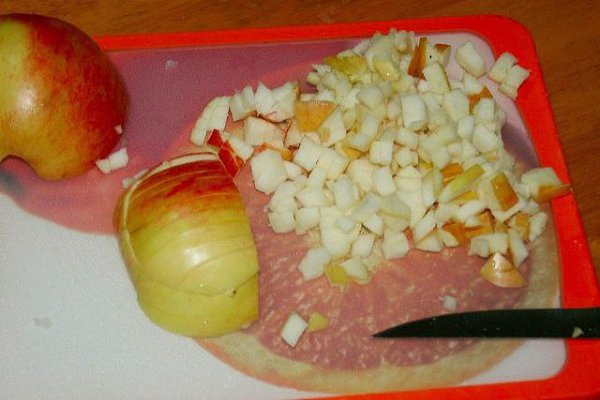 Панкейки с творогом и яблоком.Время приготовления: 25 минутИнгредиенты:Мука — 3/4 ст.Яблоко — 1 ... - 4