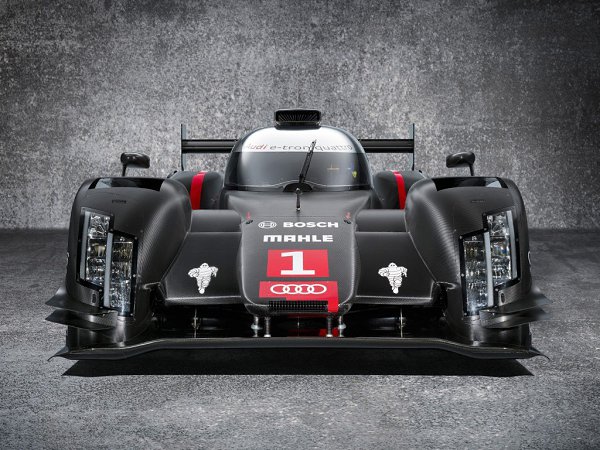 Audi R10   .  Auto Motor & Sport, Audi R10    ...