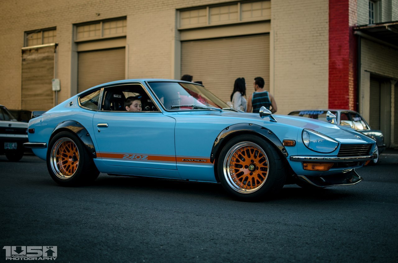 Nissan 240z спортивный