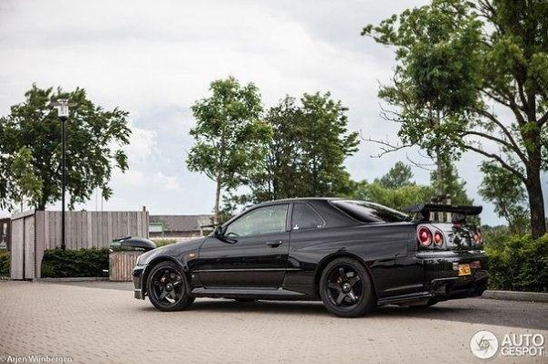 Nissan Skyline R34 GT-R V-Spec II Nr - 5