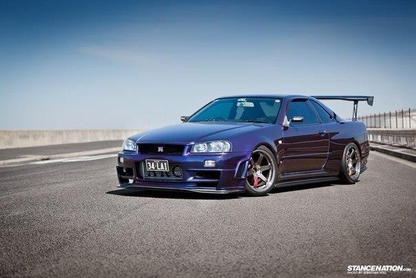 Nissan Skyline R34 GTR - 2