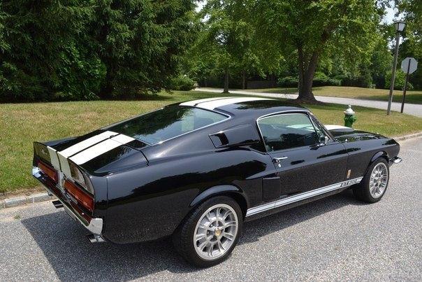 Ford Mustang Shelby GT500 - 8