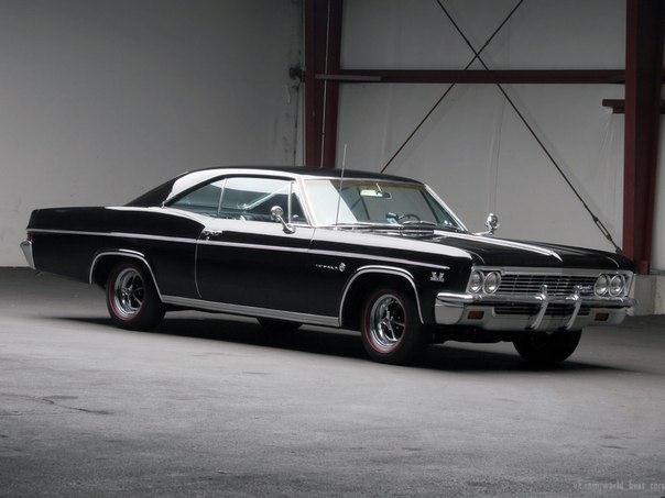 1966 Chevrolet Impala Hardtop - 3