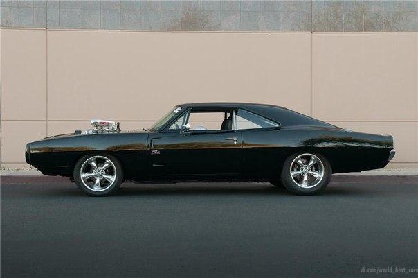 1969 Dodge Charger R/T Custom - 3