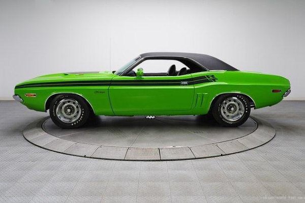 1971 Dodge Challenger R/T - 4