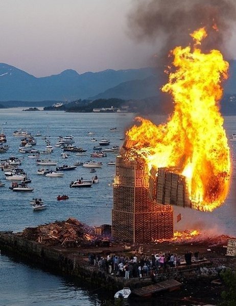 Мы мечемся: – работа…быт…дела….Кто хочет слышать- всё же должен слушать…А на бегу- заметишь лишь ... - 4