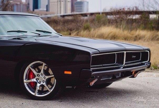 Dodge Charger - 2