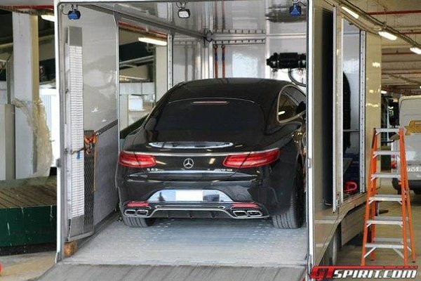 Stunning Black-on-Black Mercedes-Benz S 63 AMG Coupe. - 5