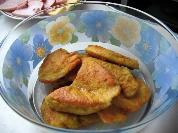 Очень вкусные отбивные из курицы.100 ккал на 100 грДля приготовления отбивных нам потребуются:Филе ...