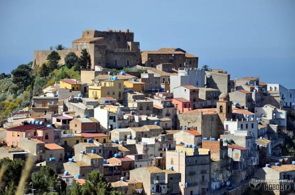 МИСТИЧЕСКИЕ ПОЖАРЫ ИТАЛЬЯНСКОГО ГОРОДКА КАНЕТТО-ДИ-КАРОНИЯ.В знаменитом на весь мир приморском ...