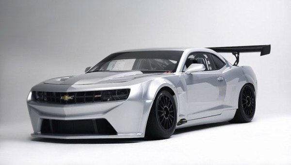Chevrolet Camaro GT.Двигатель: 7883 смМощность: 650 л.с.Крутящий момент: 800 НмПривод: ...