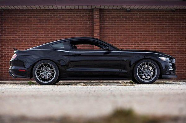 Ford Mustang RTR - 7