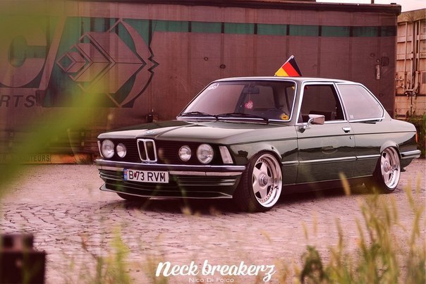 #BMW 318i