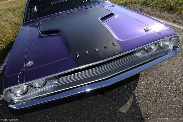 1970 Dodge Challenger R/T - 2