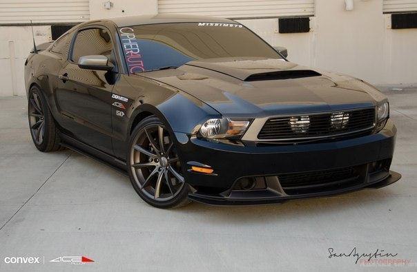 Ford Mustang GT.