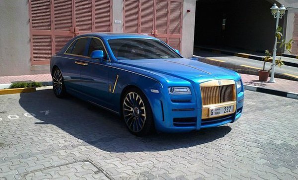 Rolls-Royce Mansory White Ghost.Мощность: 638 л.с.Крутящий момент: 800 НмПривод: заднийМаксимальная ... - 3
