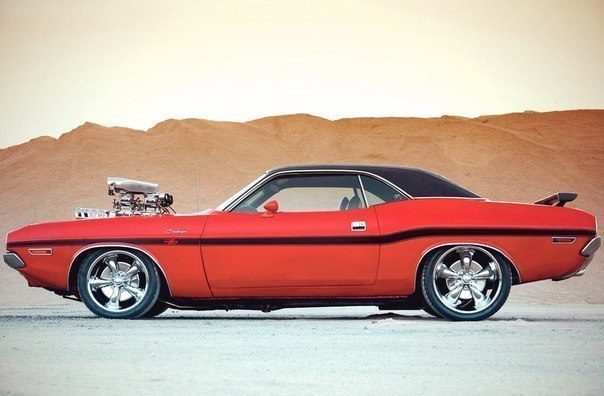 1970 Dodge Challenger R/T - 7