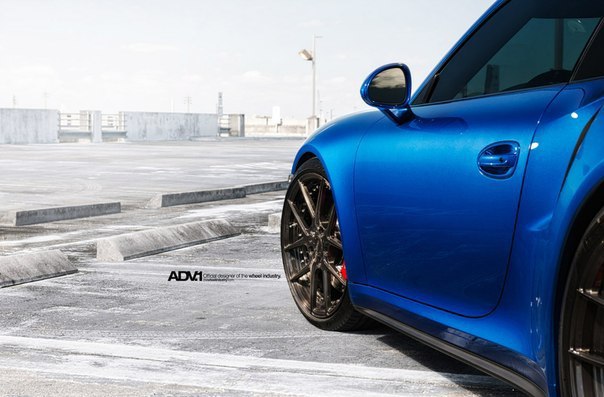 Porsche 911 Turbo (991).3.8L B6��������: 520 �.�.�������� ������: 660 ��������: ������������������ ... - 8