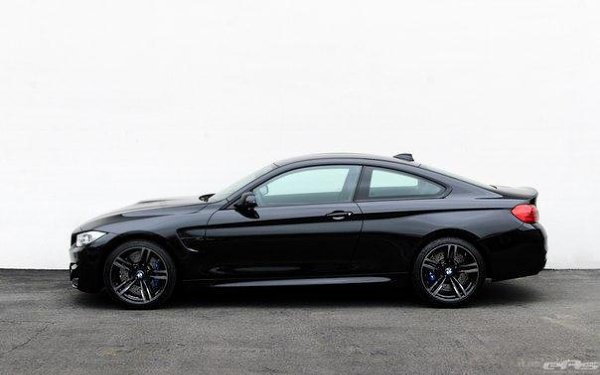 Black Sapphire Metallic BMW M4 Coup (F82).   R6 (2979 )  431 ..  ... - 4