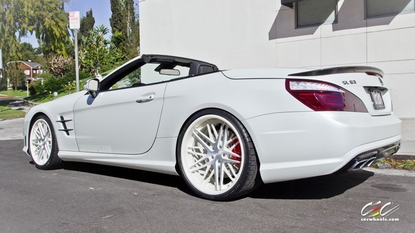 Mercedes-Benz SL63 AMG - 7