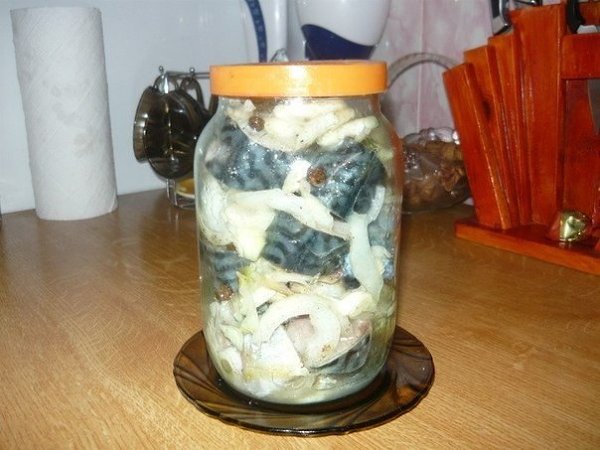 Маринуем скумбрию!Пальчики оближешь!! Рыбу и морепробукты обожаю любые и в любом виде,но свою ...