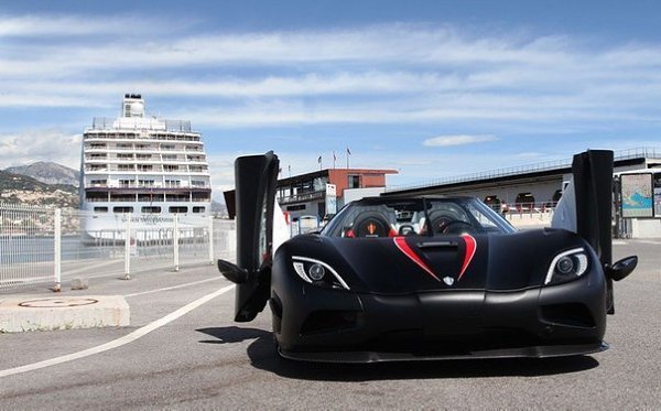 Koenigsegg Agera X.5.0L Bi-Turbo V8: 940 .. : 1100   : 3.1 ... - 2