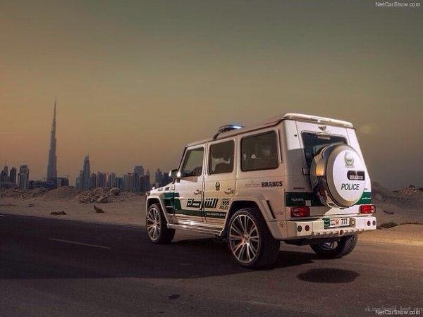 Brabus B63S-700 Widestar Dubai Police - 3