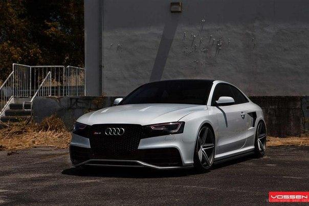 Audi RS5.  (4143 ) 450 ..   (7 ...