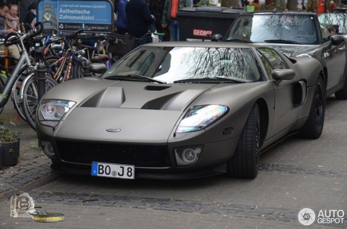 Ford GT.