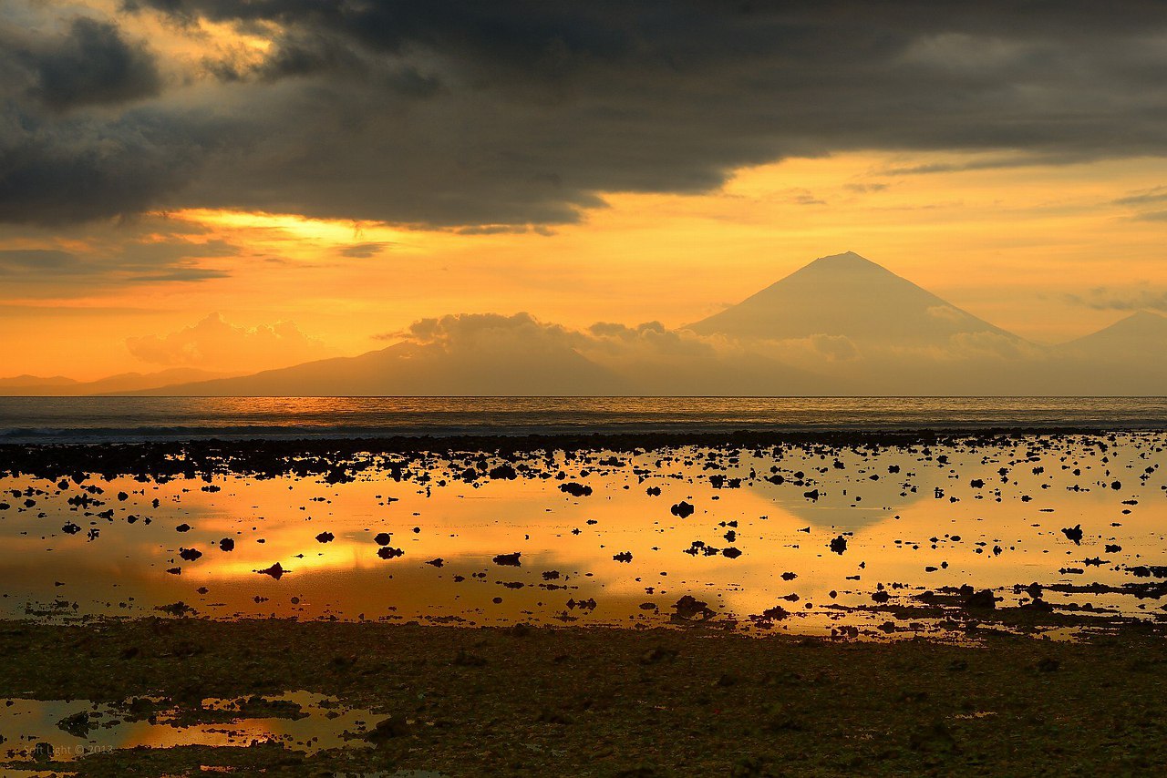    Gili Travangan.