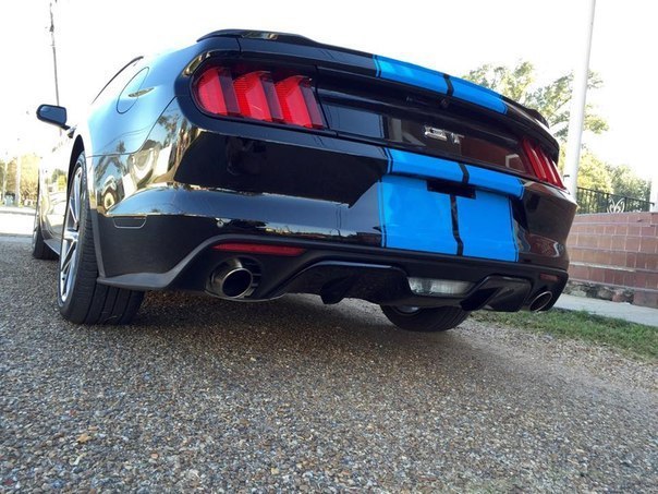 Ford Mustang GT Fastback - 4