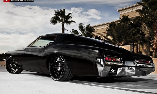 1972 Buick Riviera - 3