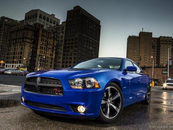 Dodge Charger R/T Daytona.5.7L V8 HEMI: 370 .. : 536 : ...