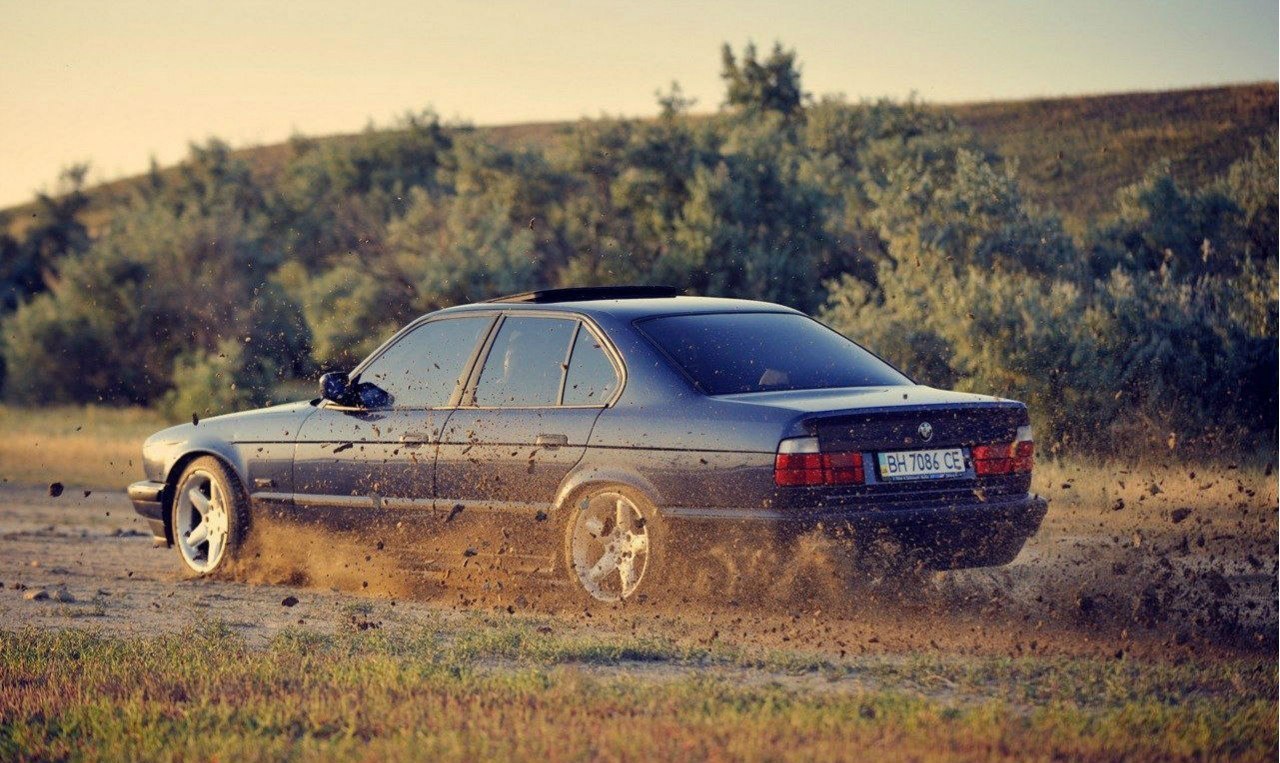 BMW e34 на берегу моря