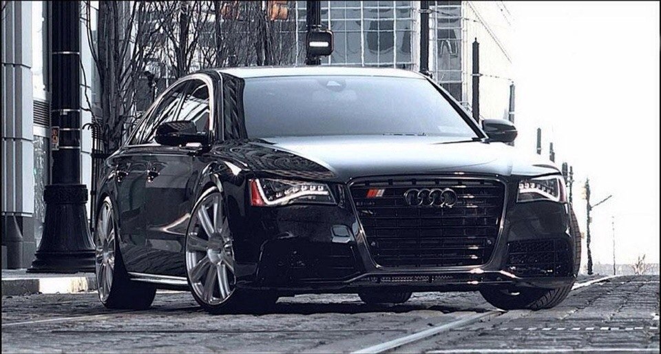 Audi S8