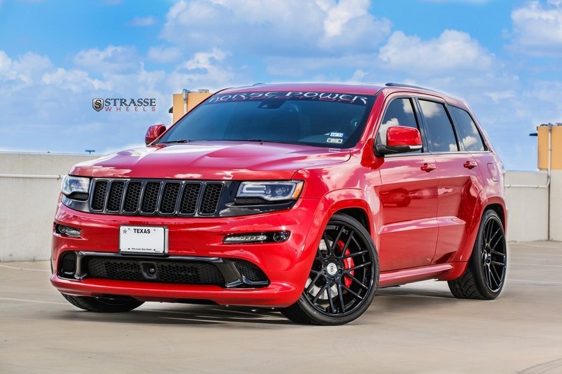 Jeep Grand Cherokee SRT on Strasse Forged Wheels