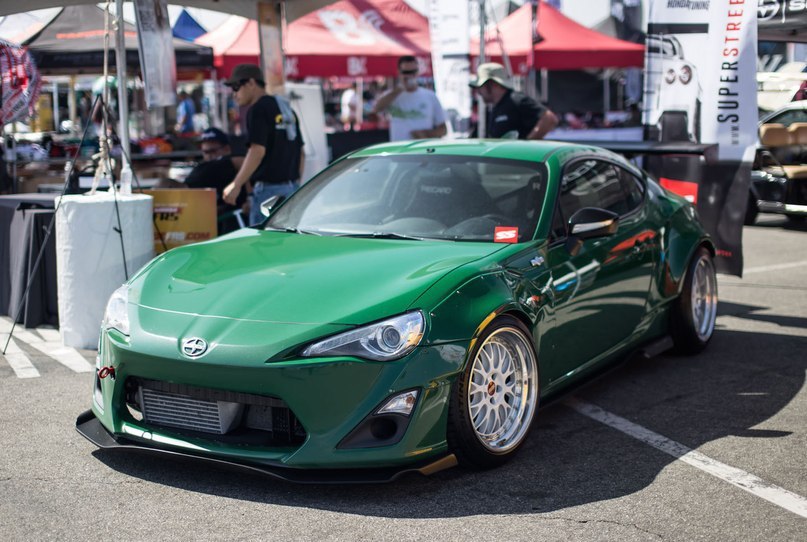 Scion FR-S.