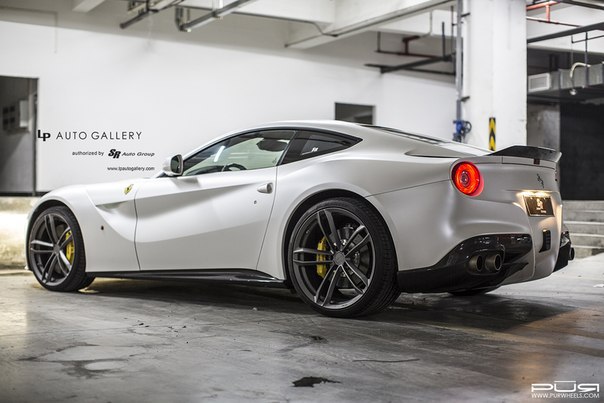 Ferrari F12 Berlinetta. Wheels: PUR RS07, 219, 2212 | Matte Anthracite. - 2