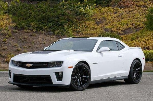 Chevrolet Camaro ZL1.: V8 6.2: 550 ..  746  0-100 3.9 ...