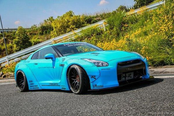 Bright Blue Liberty Walk Nissan GT-R Posing. - 2