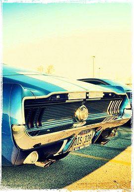 Ford Mustang Fastback - 4