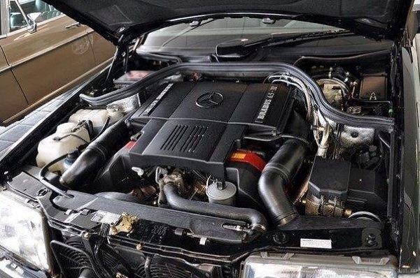 Mercedes-Benz BRABUS E 6.5 W124 - 3