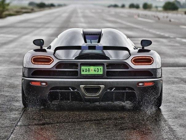 Koenigsegg Agera.4.7L V8: 940 .. : 1 100 :  : ... - 8